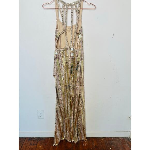 NWT MAC DUGGAL Nude Silver Halter Neck Embellished Detailed Back Metallic Gown 4 - Picture 5 of 16